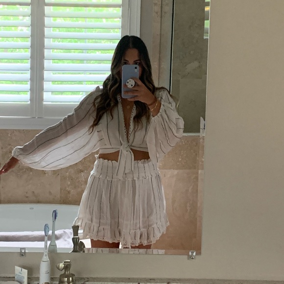 VICI Collection Oceana Woven Crop Top and Skirt - Picture 4 of 4